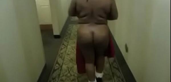  nude walk at room